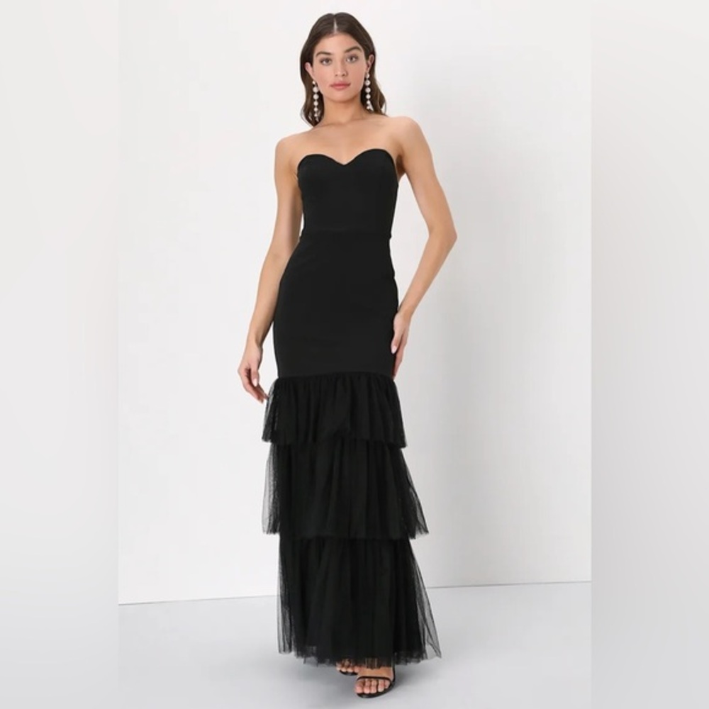 Lulu's Black Strapless Tiered Tulle Gown